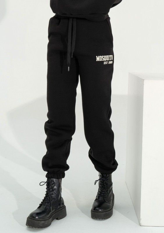 Duve - Black sweatpants with est 2009 logo