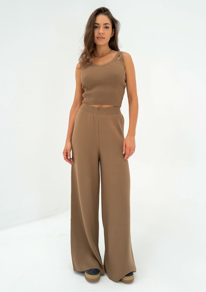 Mebo - Camel brown knitted trousers