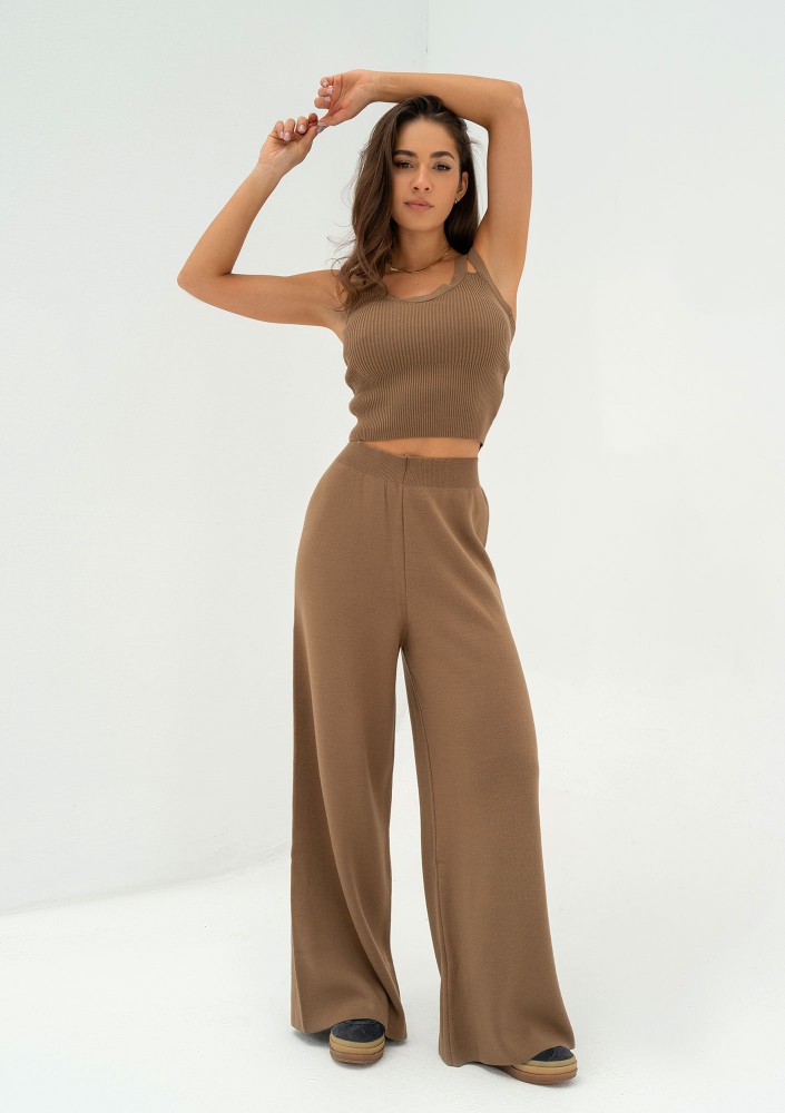 Mebo - Top z dzianiny Camel