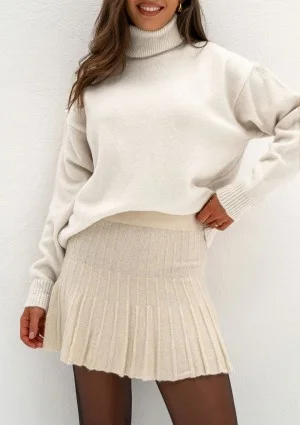 Jesse - Loose ecru polo neck sweater