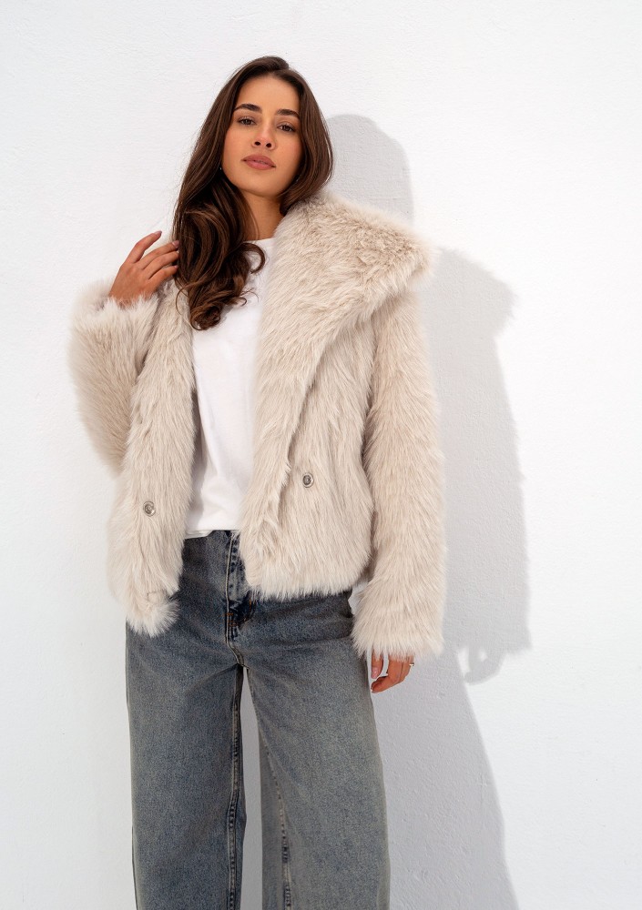 Busca - Ecru faux fur jacket