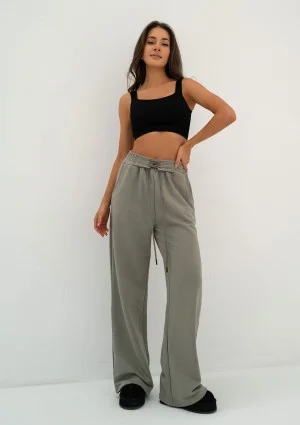 Saggy - Olive green sweatpants