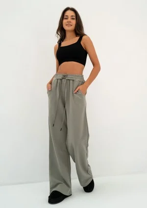 Saggy - Olive green sweatpants