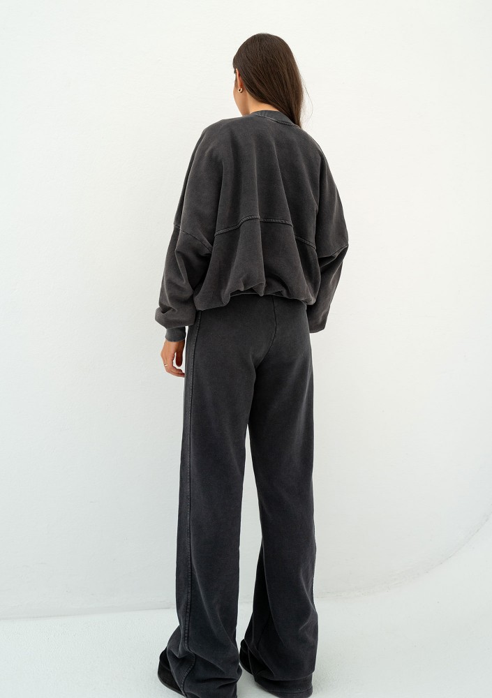 Shadi - Vintage black zipped sweatshirt