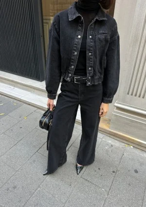 Sari - Black short denim jacket