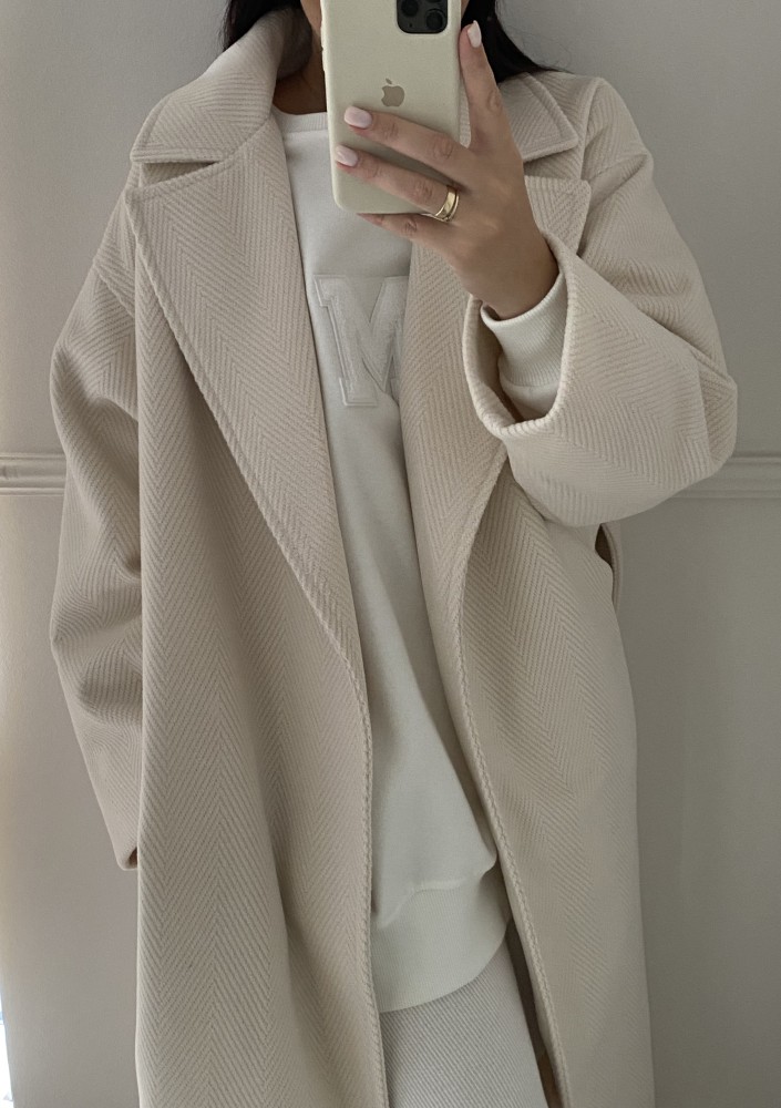 Salve - Creamy white chevron coat