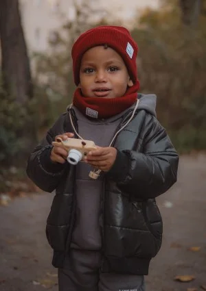 Winter cherry red kids beanie