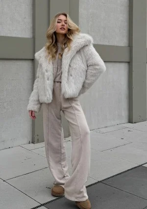 Busca - Ecru faux fur jacket