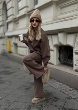 Hush - Coffee brown oversize sweatshirt with an embroidered logo