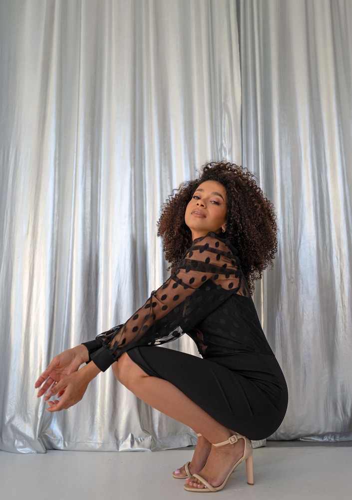 Solage - Black midi dress with netting sleeves