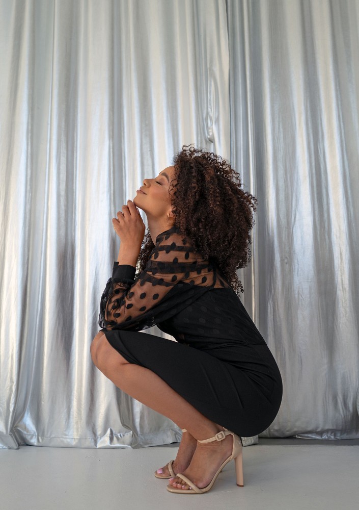 Solage - Sukienka z rękawem z tiulu Czarna