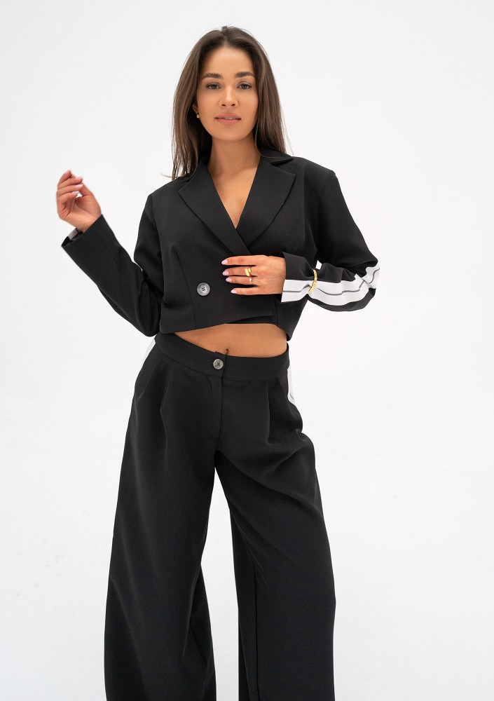 Cora - Black short blazer with stripes