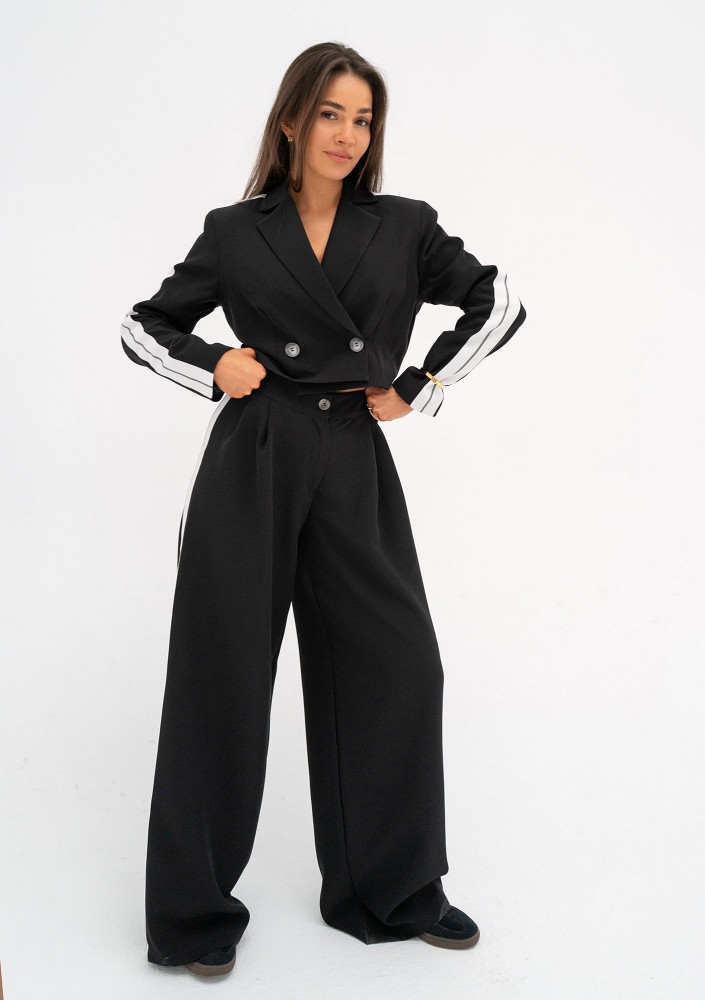 Cora - Black short blazer with stripes