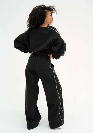 Cody - Black pants with trims