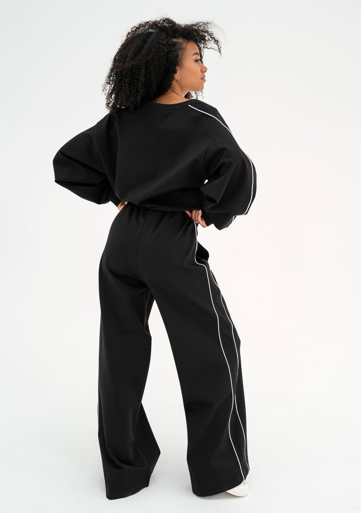 Cody - Black pants with trims