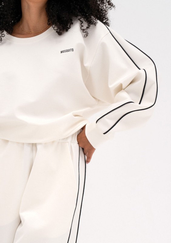 Cody - Ecru sweatshirt with trims