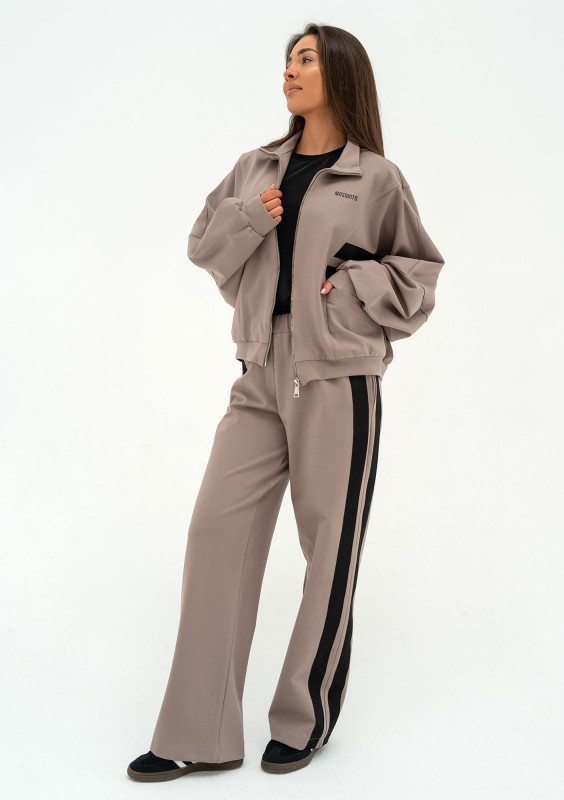 Ryder - Latte beige sweatshirt with stripes