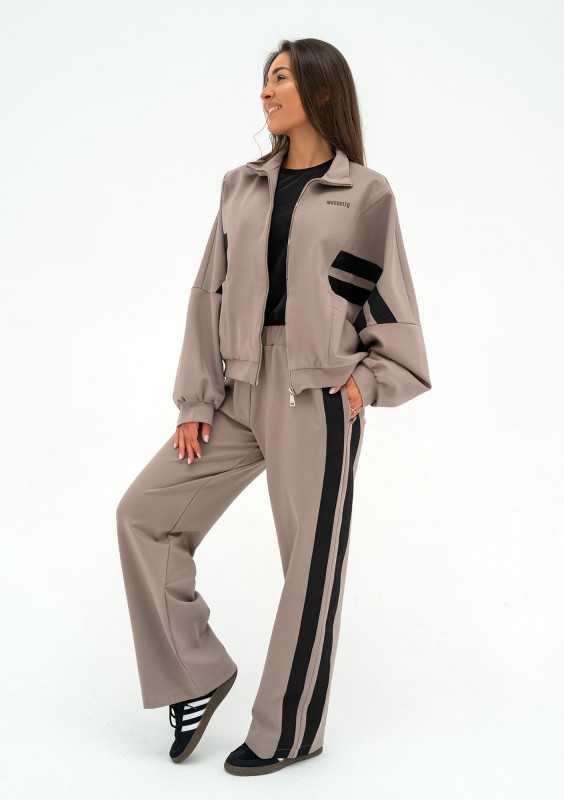 Ryder - Latte beige sweatshirt with stripes