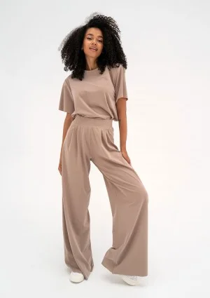 Rebel - Beige T-shirt with shoulder pads