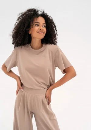 Rebel - Beige T-shirt with shoulder pads