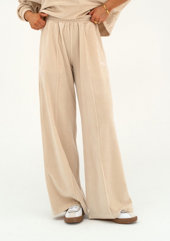 Costa Velvet - Beige velvet sweatpants