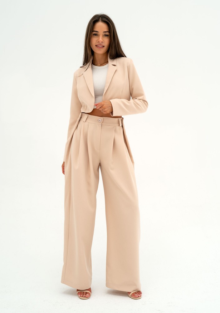 Iris - Beige short blazer