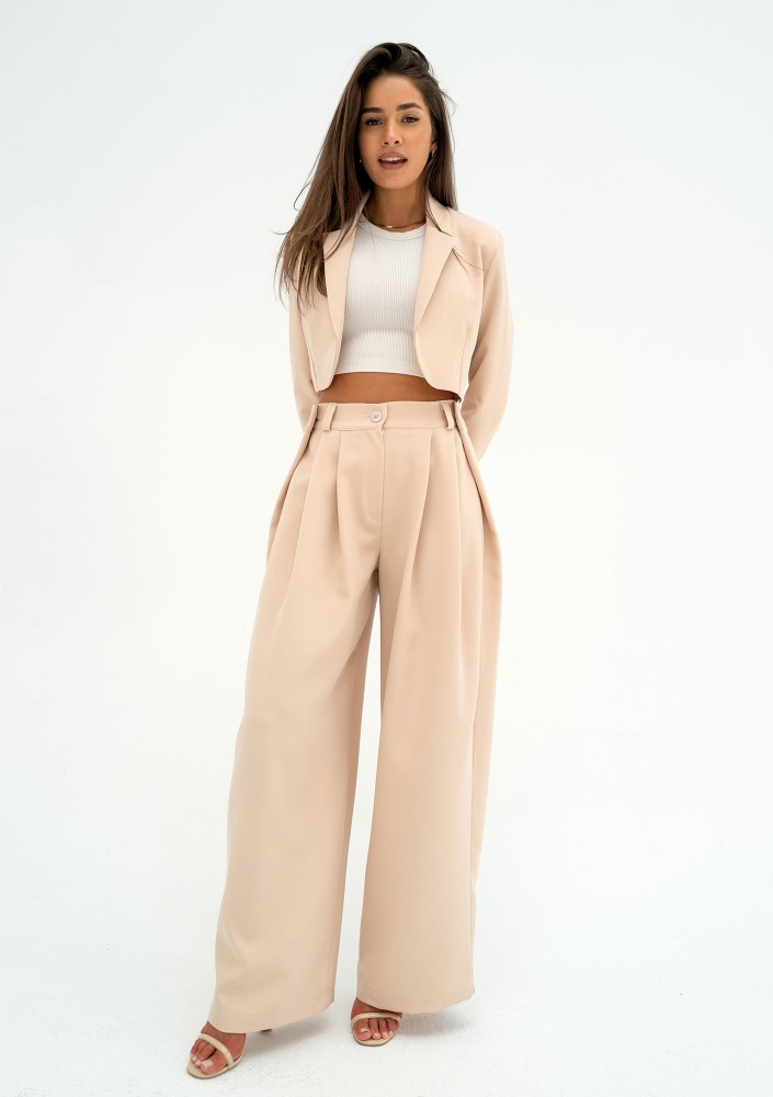 Iris - Beige short blazer