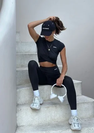 Alpha Short - Top Black
