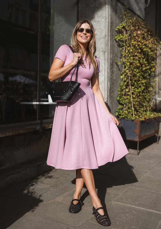 Jasmen - Powder pink midi flared dress