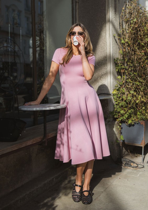 Jasmen - Powder pink midi flared dress