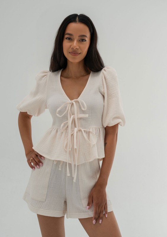 Juliet - Creamy muslin blouse
