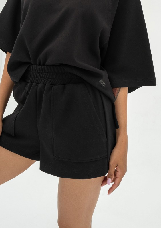 Jess - Black soft sweatshorts