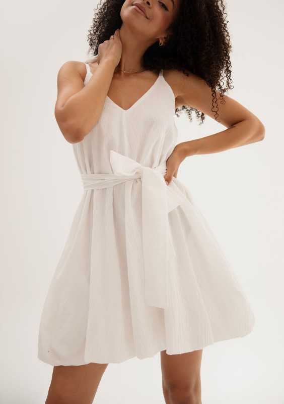 Lilu - Letnia sukienka bawełniana na ramiączkach Biała