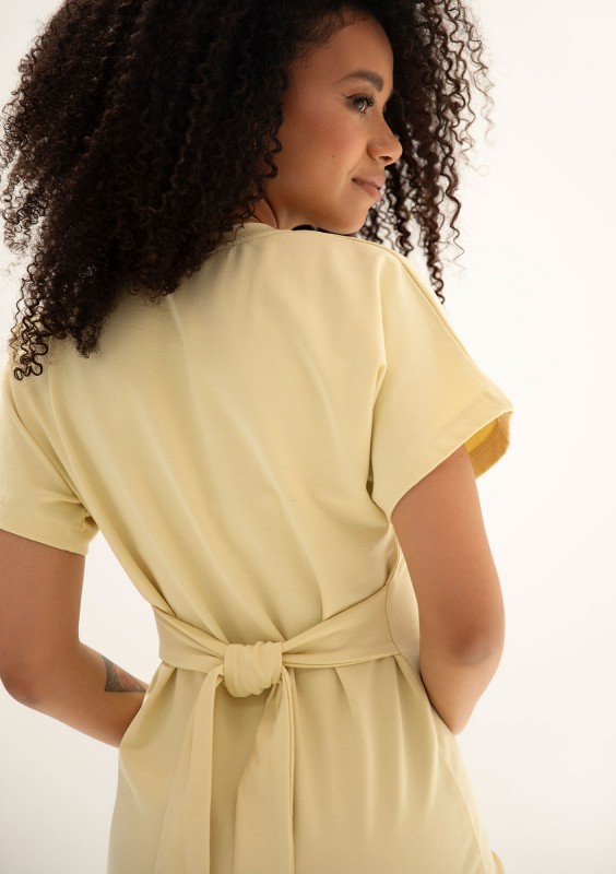 Everyday Dress - Butter yellow midi T-shirt dress