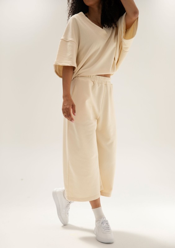 Cozy Flow - Spodnie bawełniane typu culotte Butter Beige