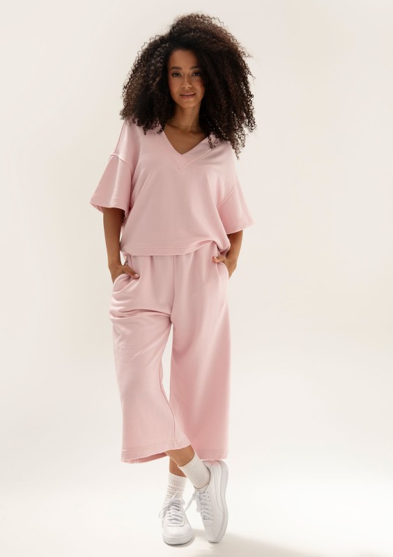 Cozy Flow - Pink oversized cotton v-neck sweatshirt