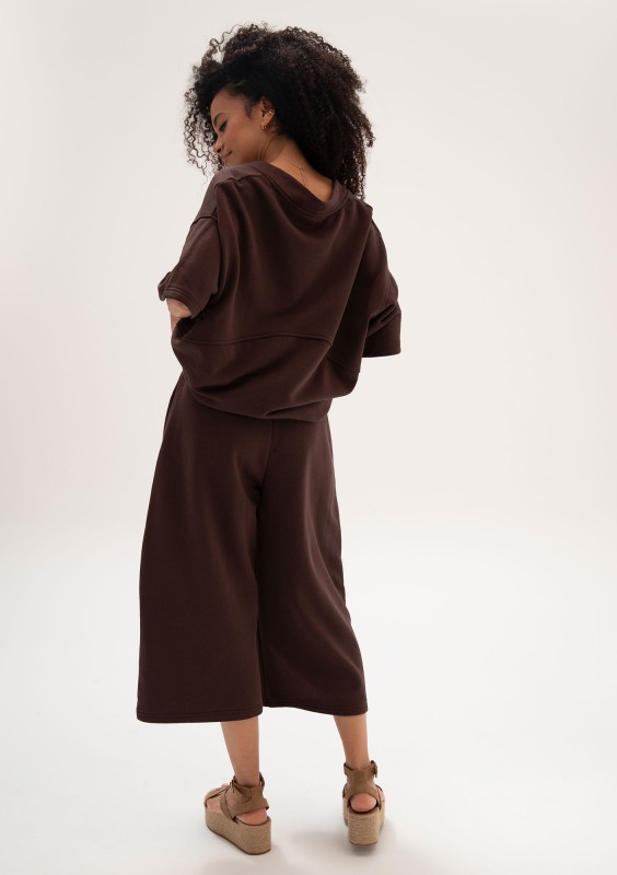 Cozy Flow - Brown oversized cotton v-neck sweatshirt