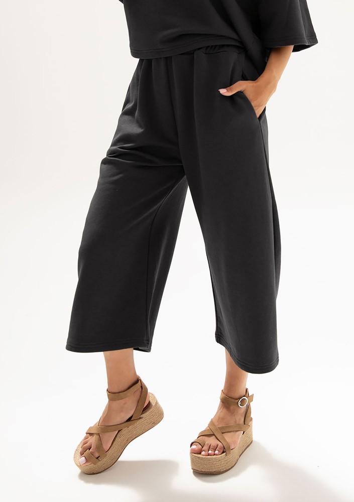 Cozy Flow - Spodnie bawełniane typu culotte Black