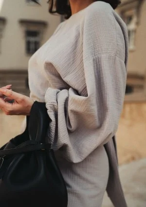 Alines - Muślinowy top wiązany z tyłu Taupe