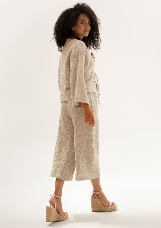 Cali - Beige soft muslin cropped fit pants