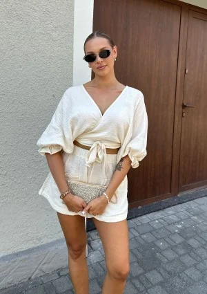 Omazi - Creamy white muslin shorts