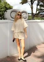 Jess - Beige soft sweatshorts