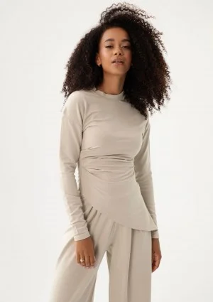Eline - Beige asymmetric top