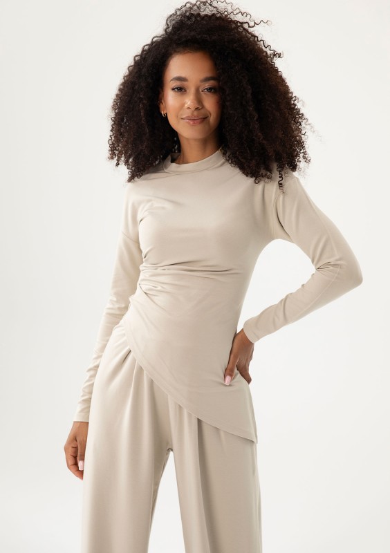 Eline - Beige asymmetric top