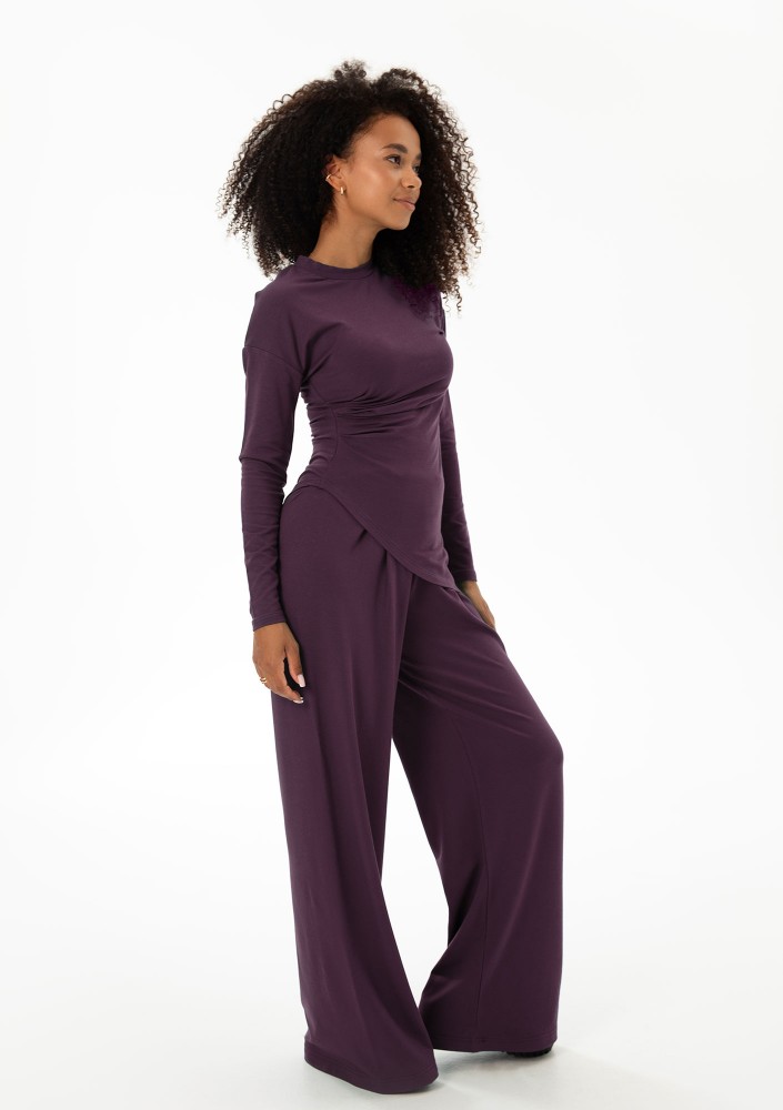 Eline - Claret asymmetric top