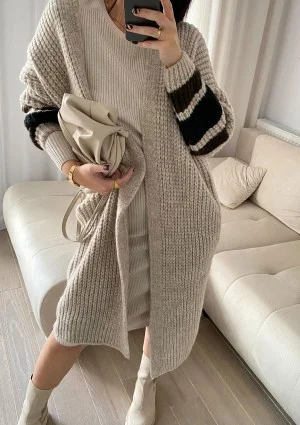 Vind - Long cardigan in dark stripes