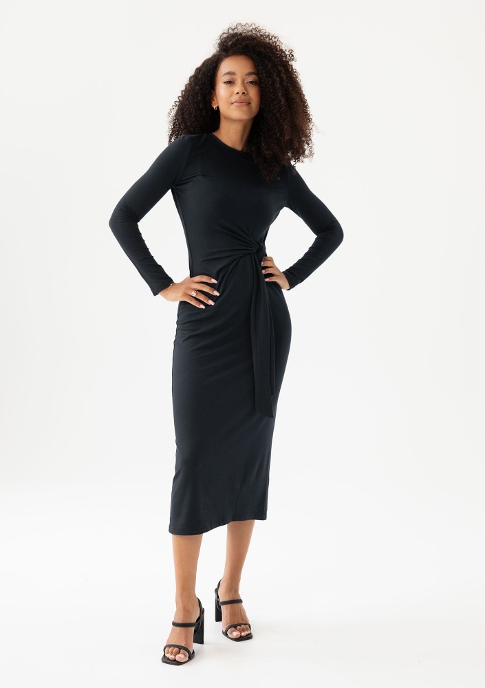 Solene - Black fitted midi dress