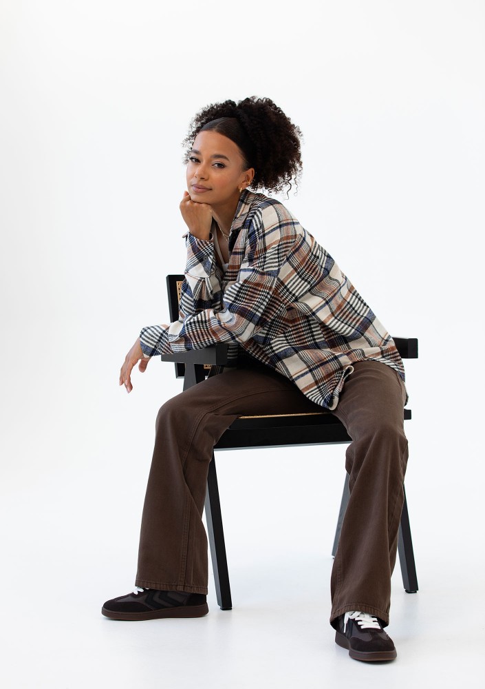 Shay - Koszula oversize z miękkiej flaneli w kratę Mocha Ink