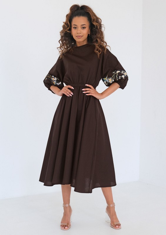 Mabel - Embroidered brown midi dress