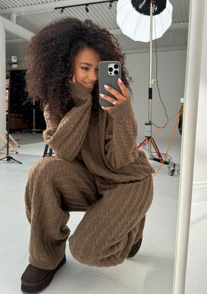 Milu - Sweter z warkoczowym splotem Brown